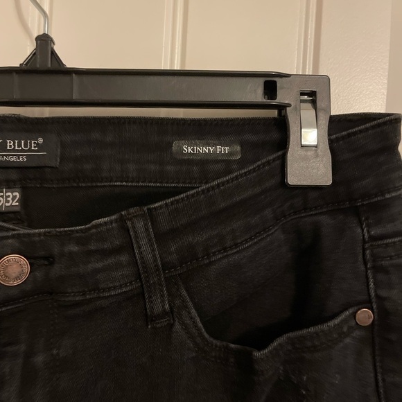 Judy Blue Leopard Patch Junior sz 15/32 Skinny Distressed Jeans Black Frayed Hem - Picture 4 of 10